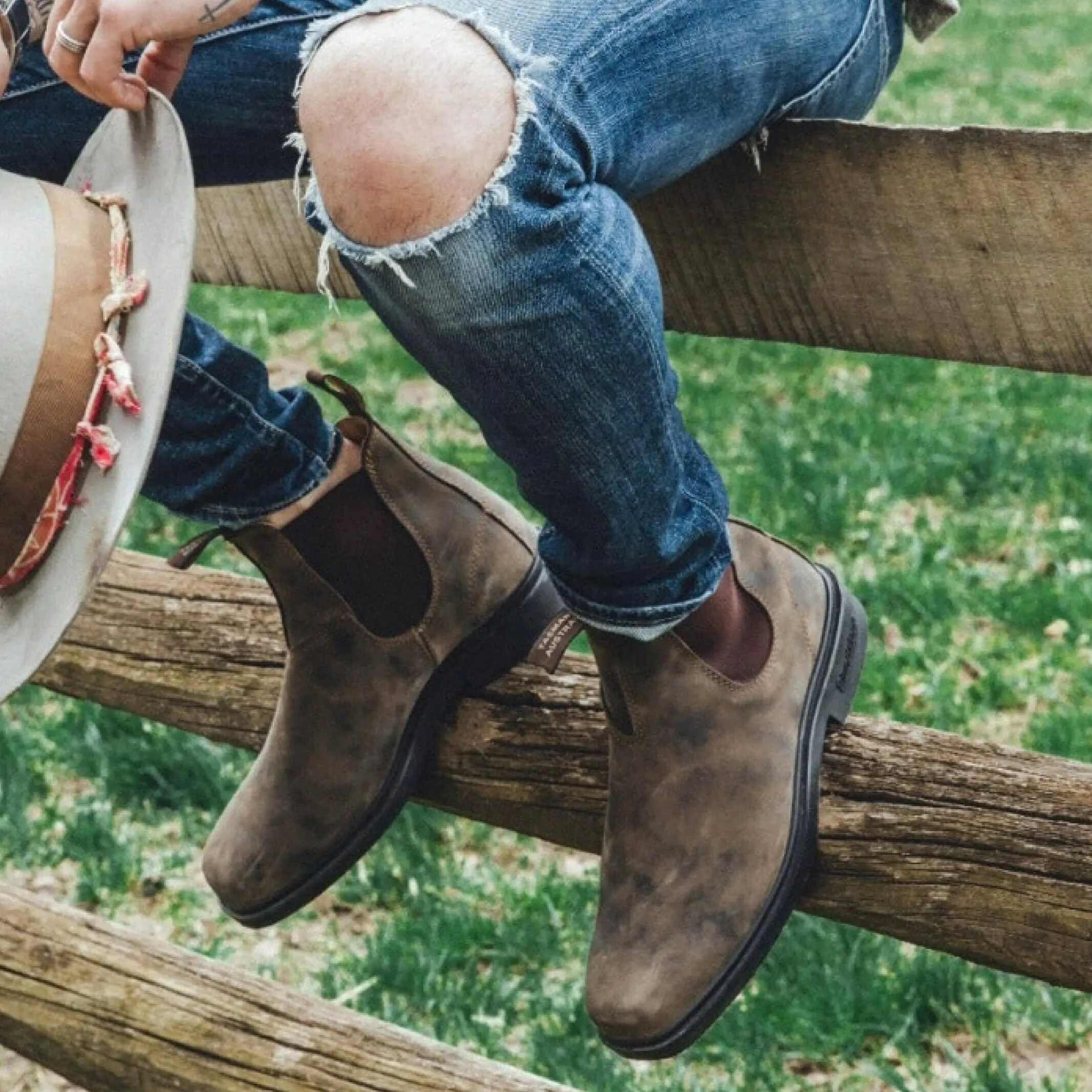 Blundstone Rustic Brown Dress Chelsea Boot