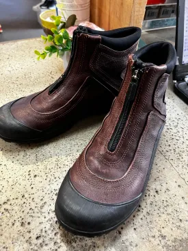 Clarks "Muckers" Boots (Size 9)