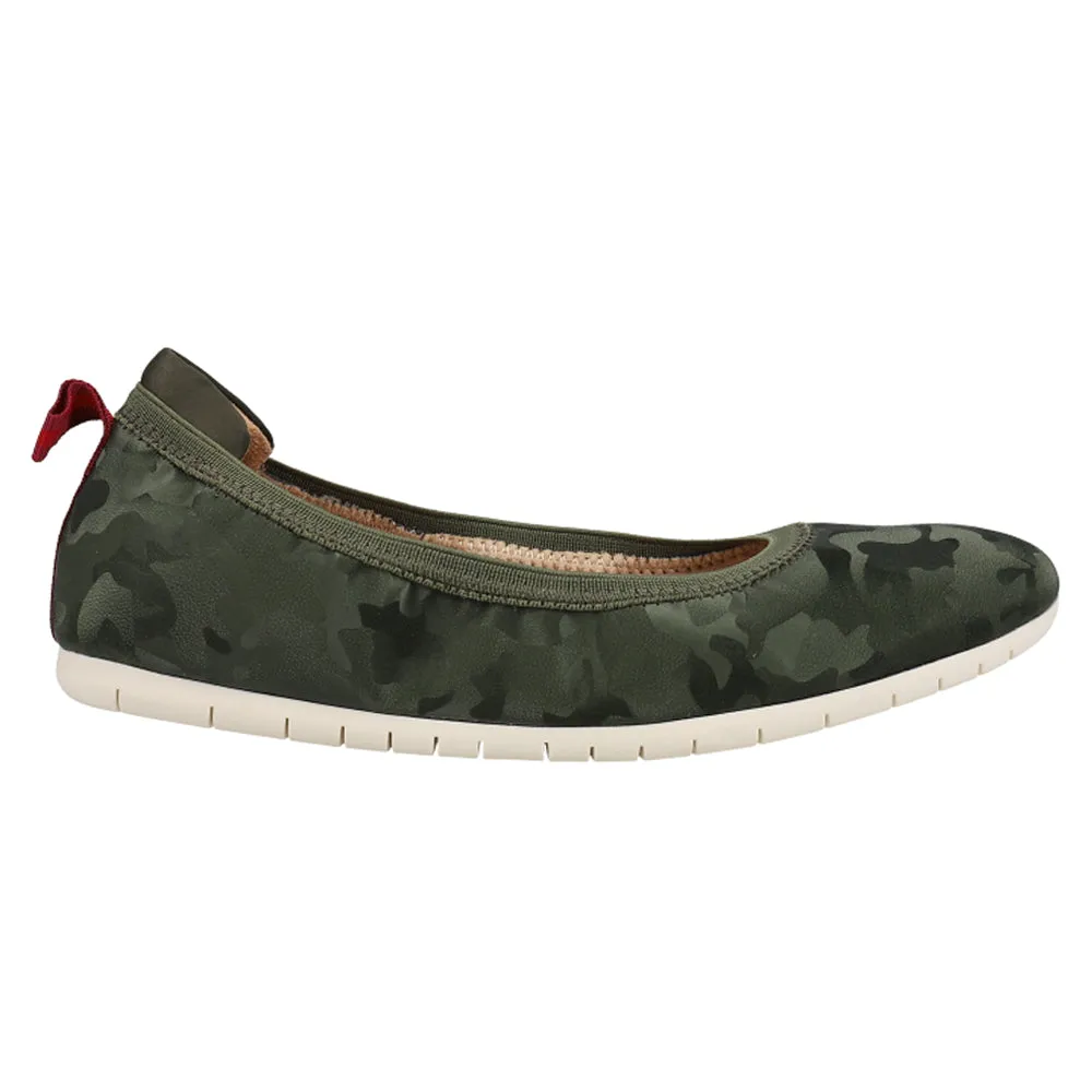 Devoted Hunter Camo Slip-On Flats