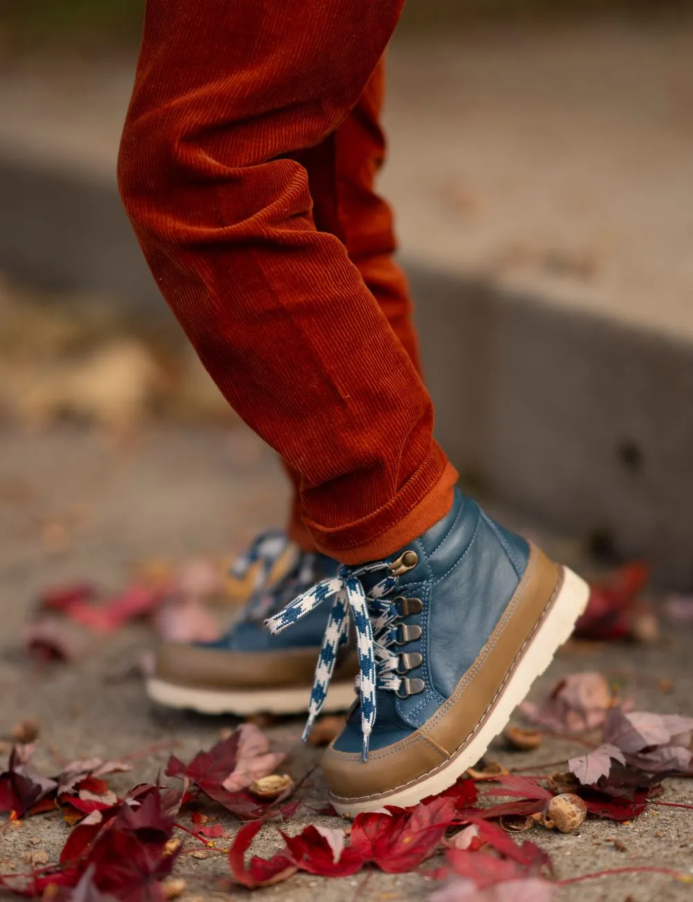 Trek Boot - Petroleum Blue